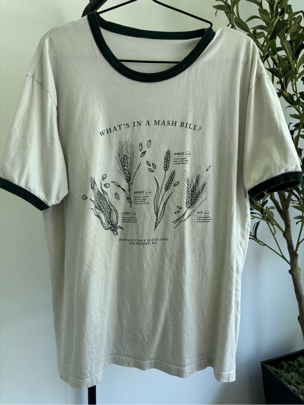 • [Buffalo Trace Distillery] Tee •